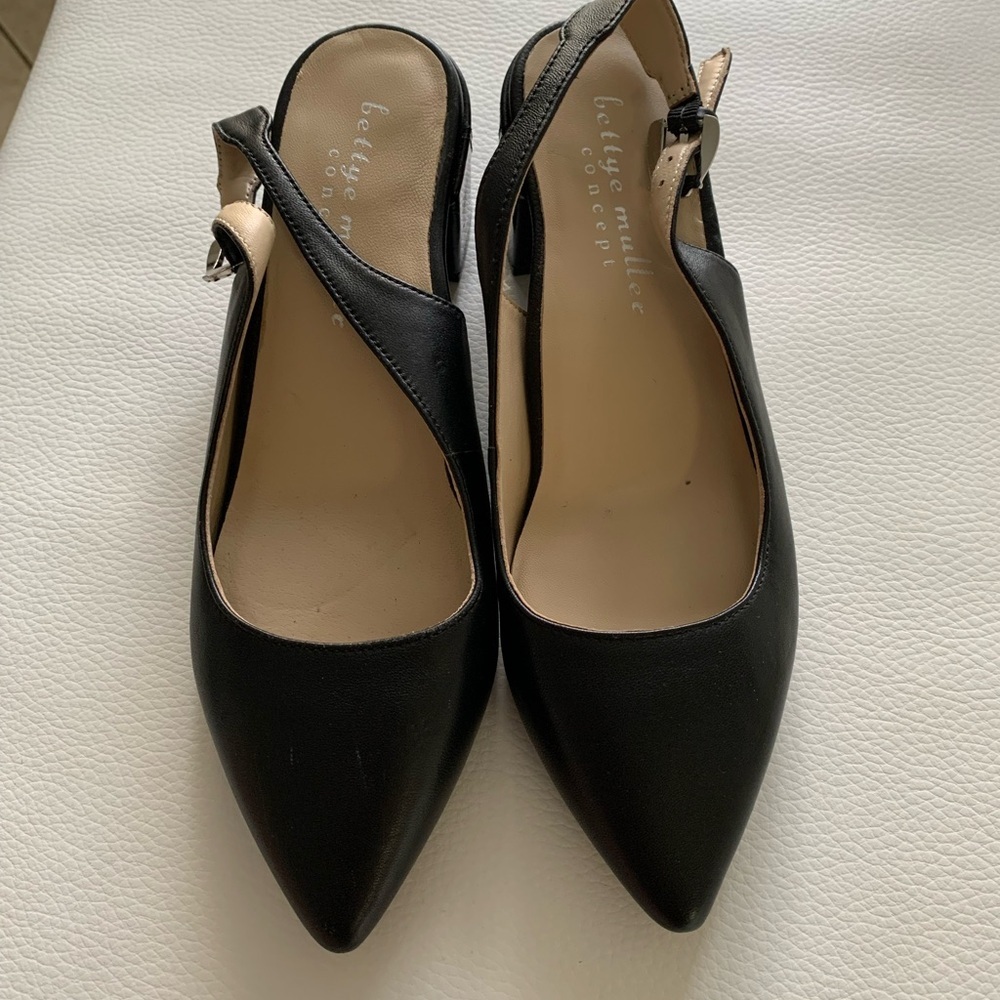 Bettye Muller Black Classic Heels